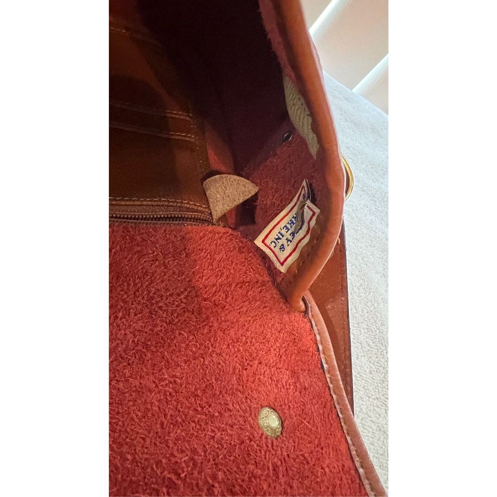 Vintage Dooney & Bourke Red leather Top Handle All Weather Crossbody 80's & 90's - Picture 10 of 10